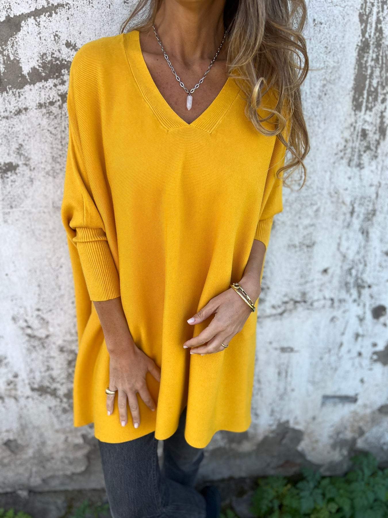 Anna | Pull Oversize à Col V et Manches Chauve-Souris