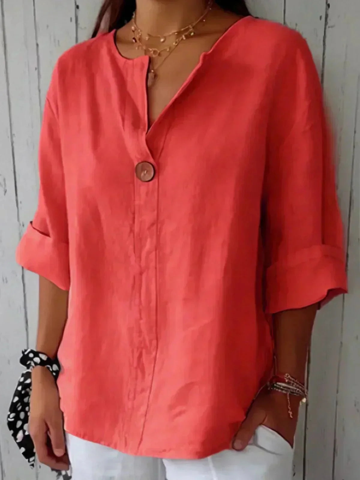Freja | Blouse en Lin à Col Fendu et Gros Bouton