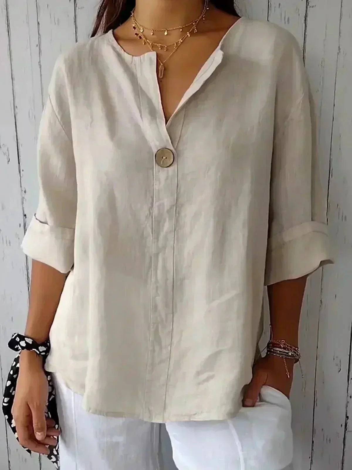 Freja | Blouse en Lin à Col Fendu et Gros Bouton