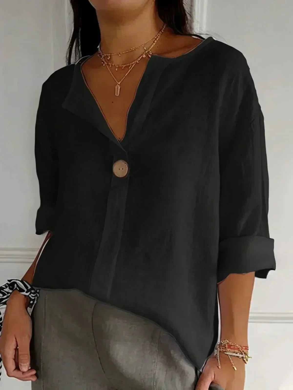 Freja | Blouse en Lin à Col Fendu et Gros Bouton