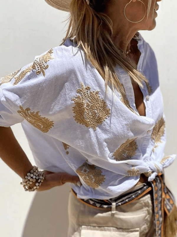 Erisa | Chemise Brodée de Motifs Dorés