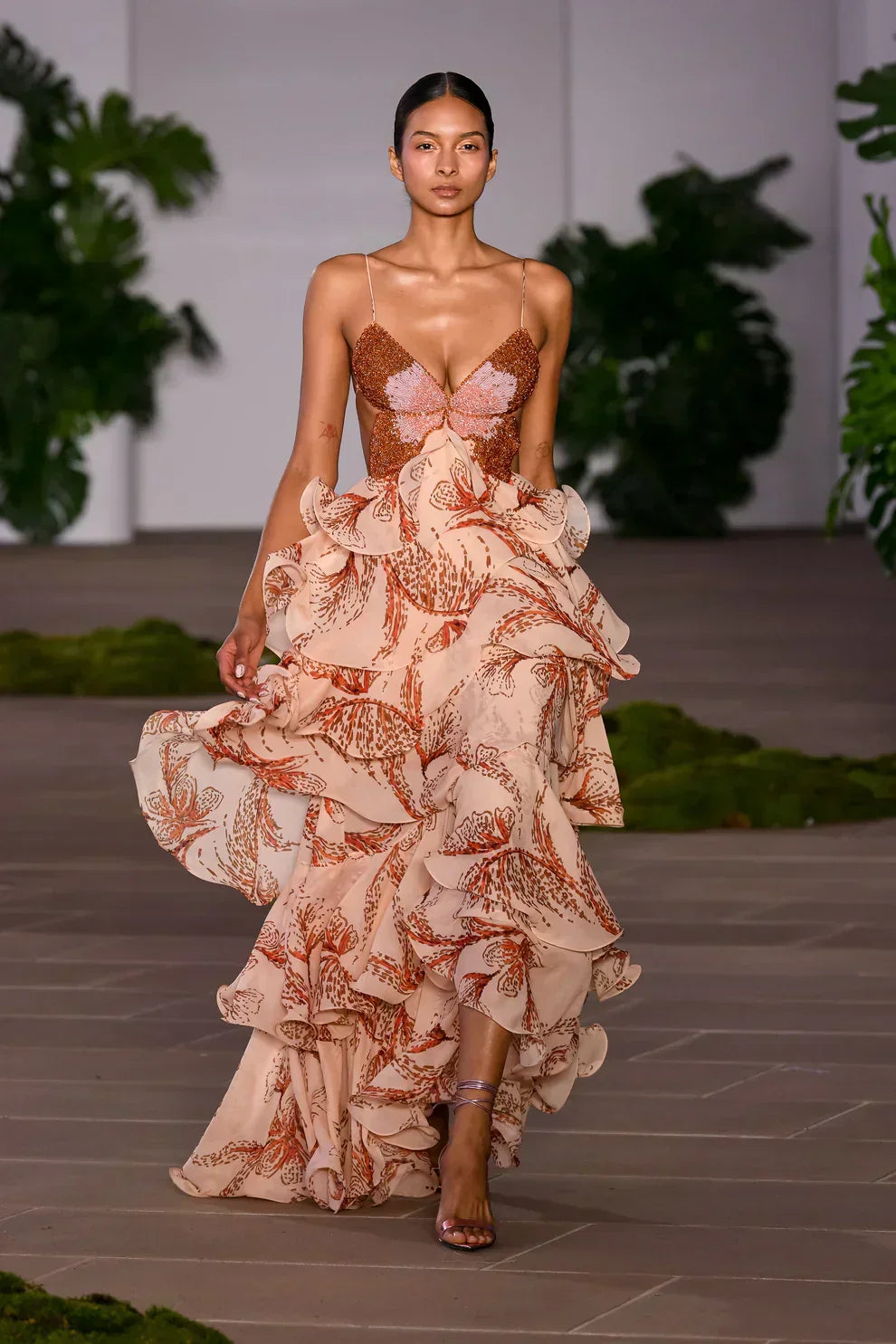 Séverine | Robe Longue à Bustier Pailleté et Jupe à Volants