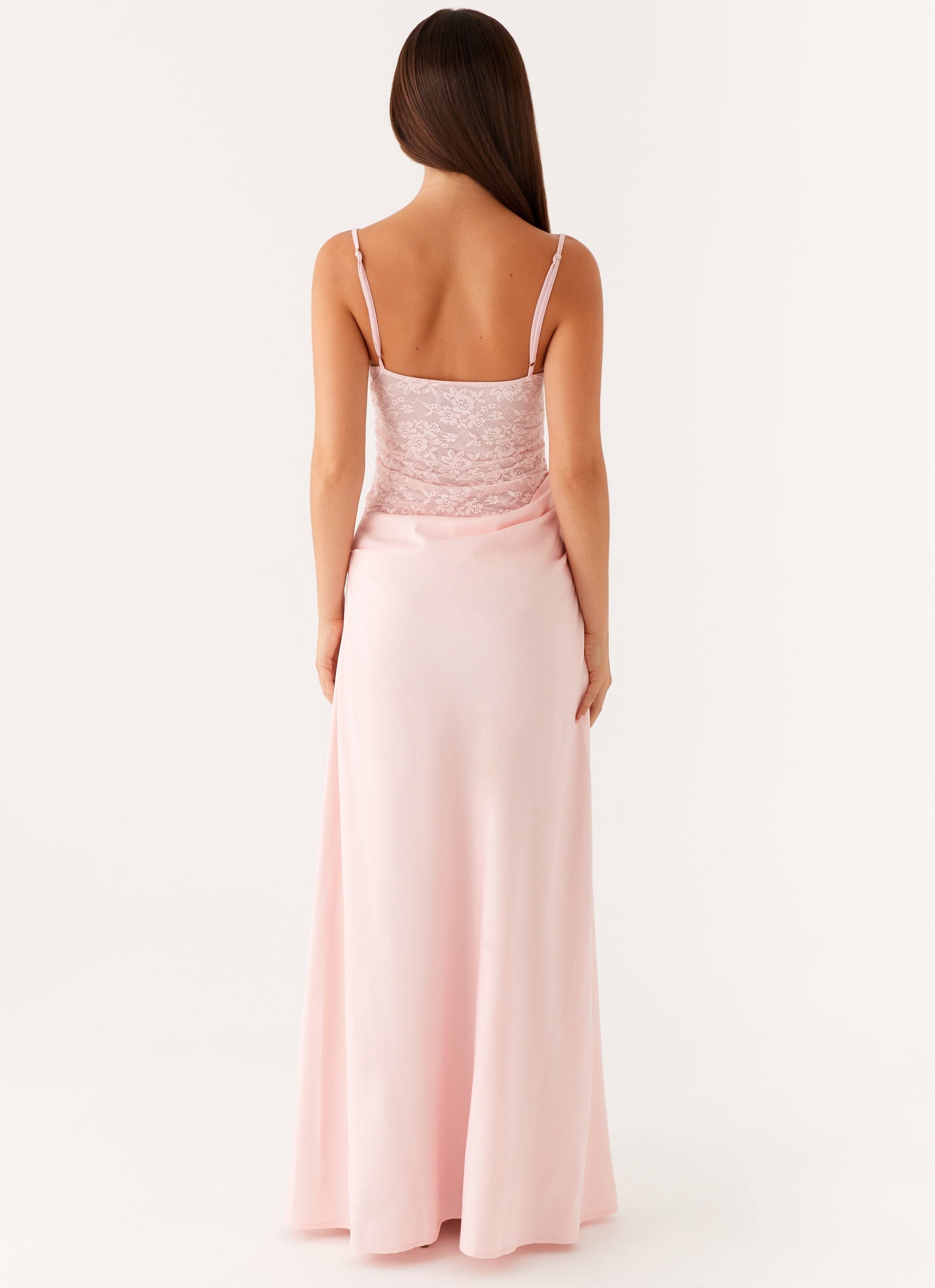 Violetta | Robe Maxi Rose en Dentelle et Satin