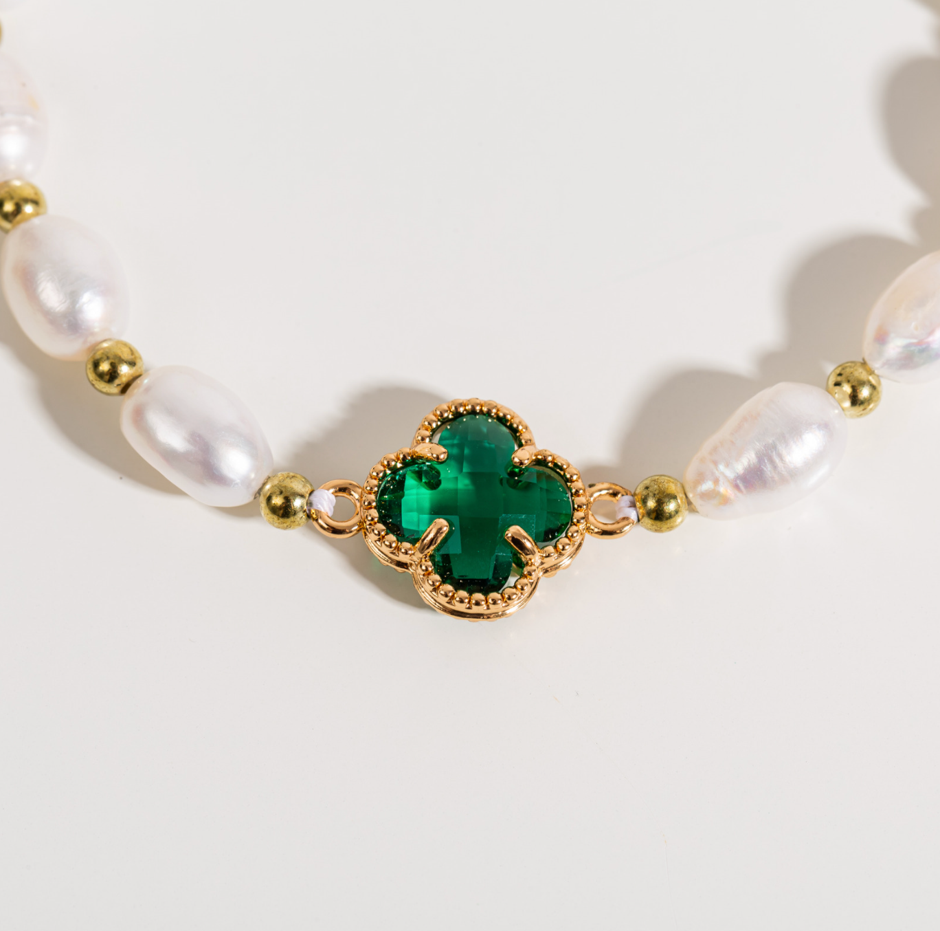 Hortense | Bracelet Perlé Trèfle Émeraude