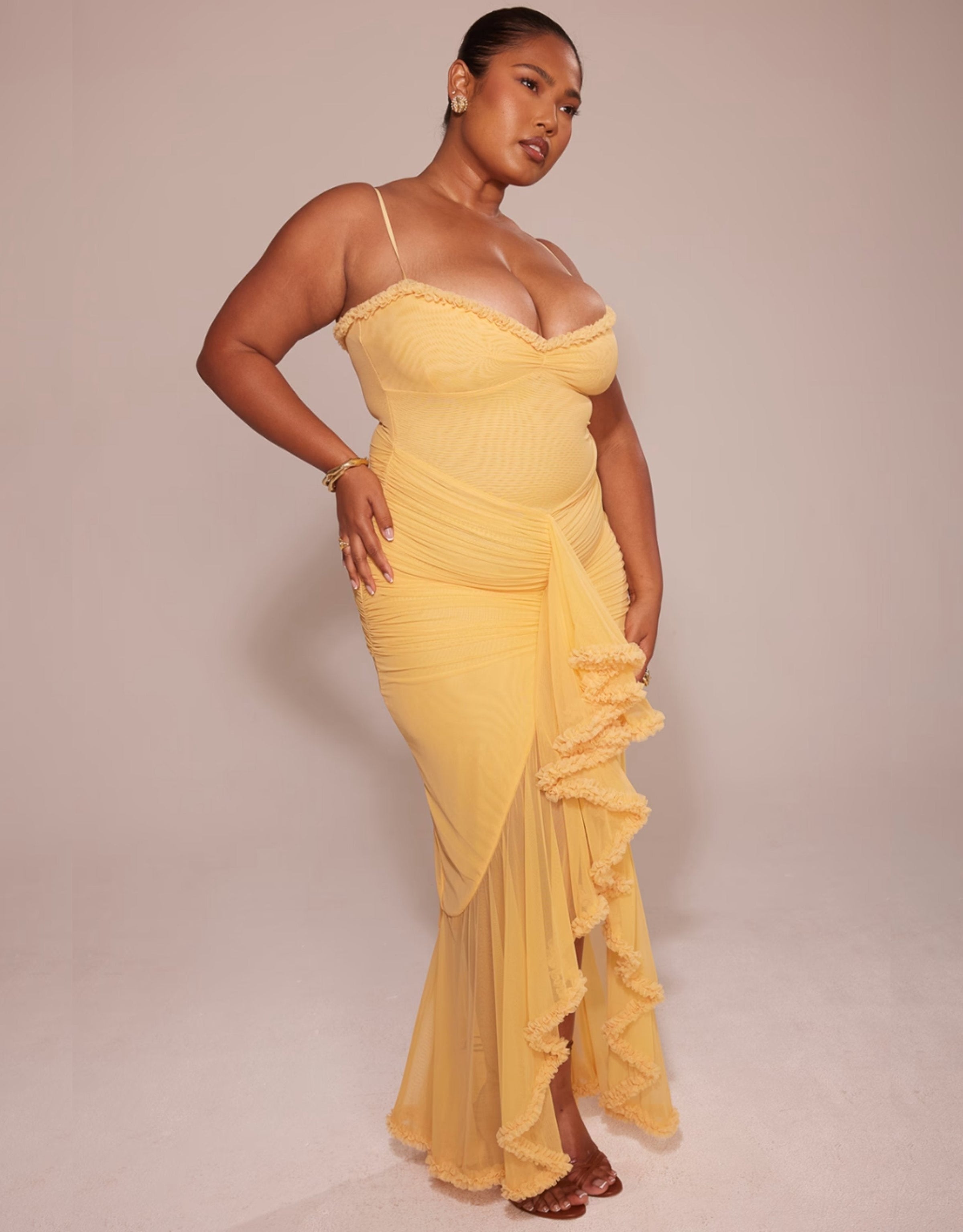 Isadora | Robe Maxi avec Détail Volanté
