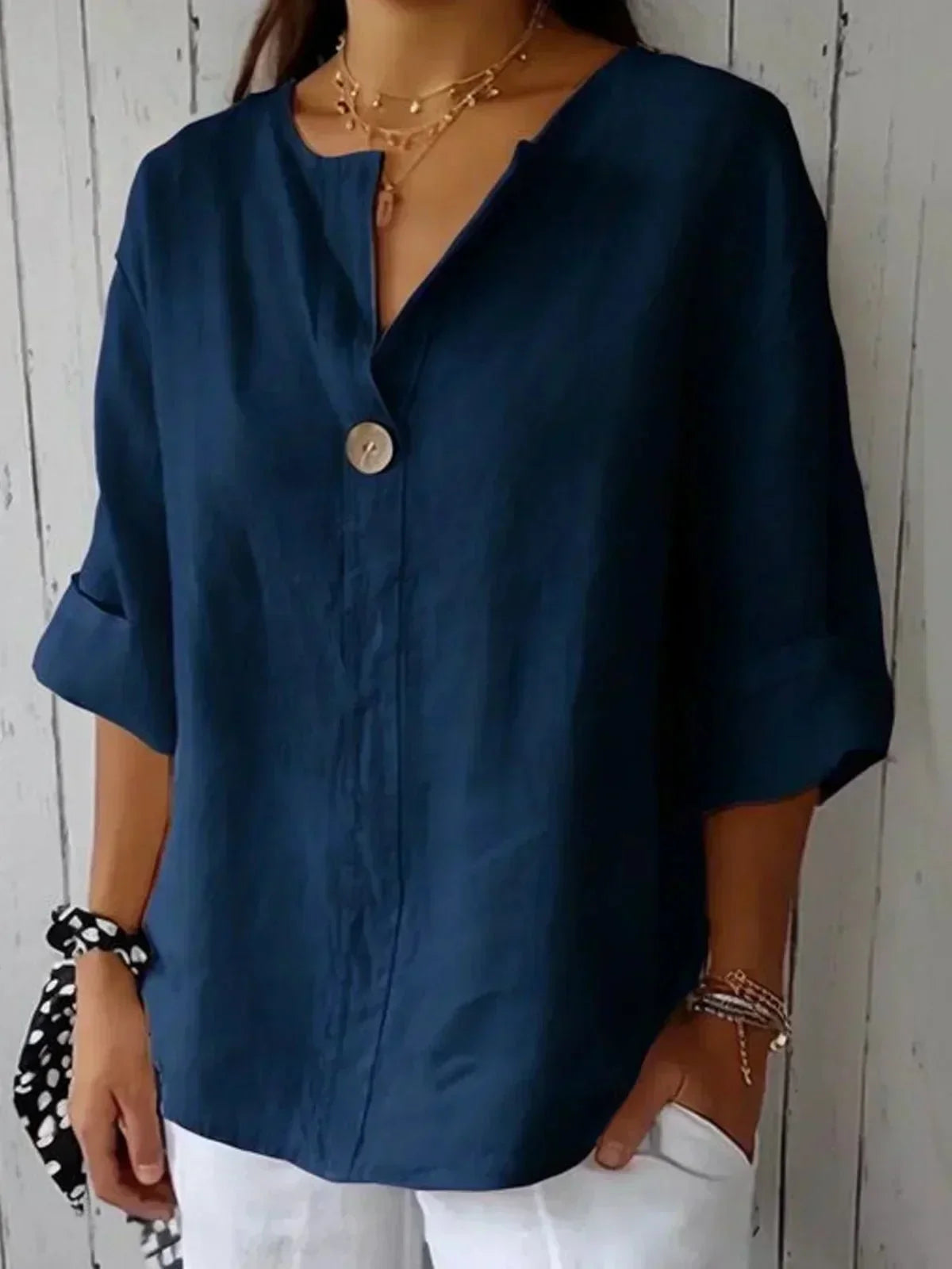 Freja | Blouse en Lin à Col Fendu et Gros Bouton