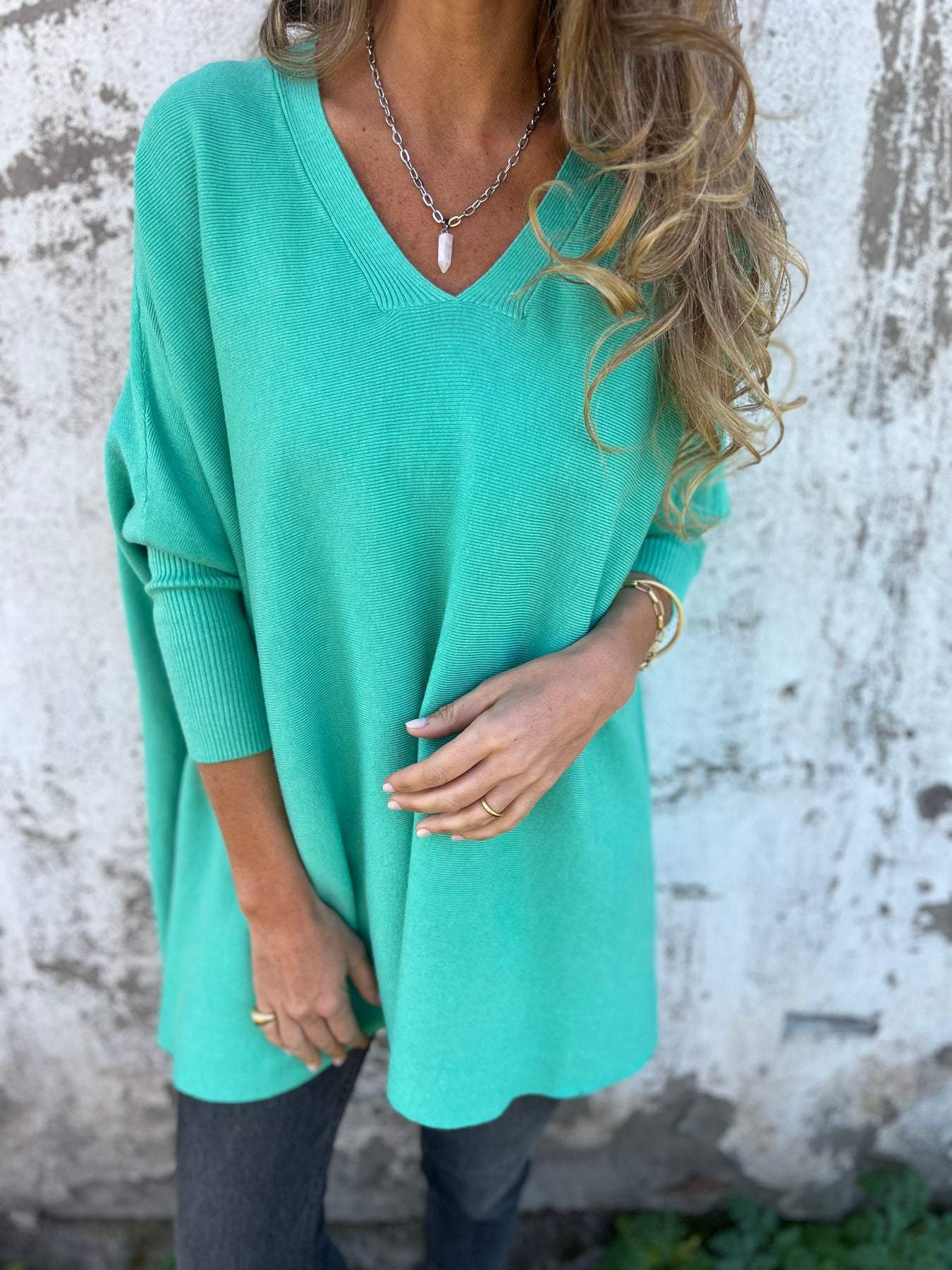 Anna | Pull Oversize à Col V et Manches Chauve-Souris