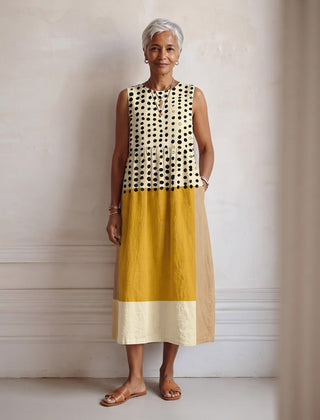 Robe midi Honorine sans manches à buste à pois et jupe color-block jaune moutarde