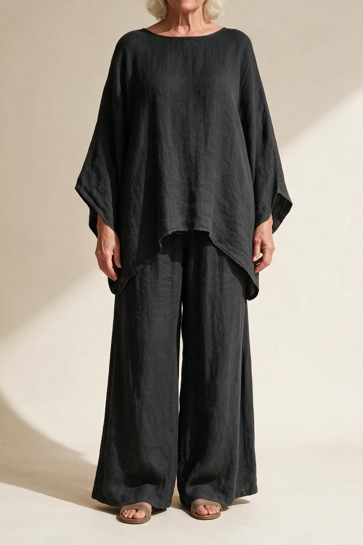 Ensemble Clémence en lin noir, haut ample à ourlet asymétrique et pantalon large