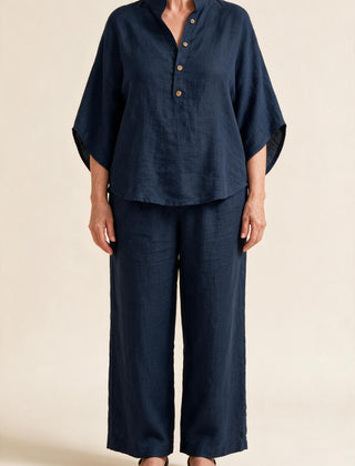 Ensemble Clarisse en lin, coloris bleu marine — tunique à col montant et pantalon large, vue de face