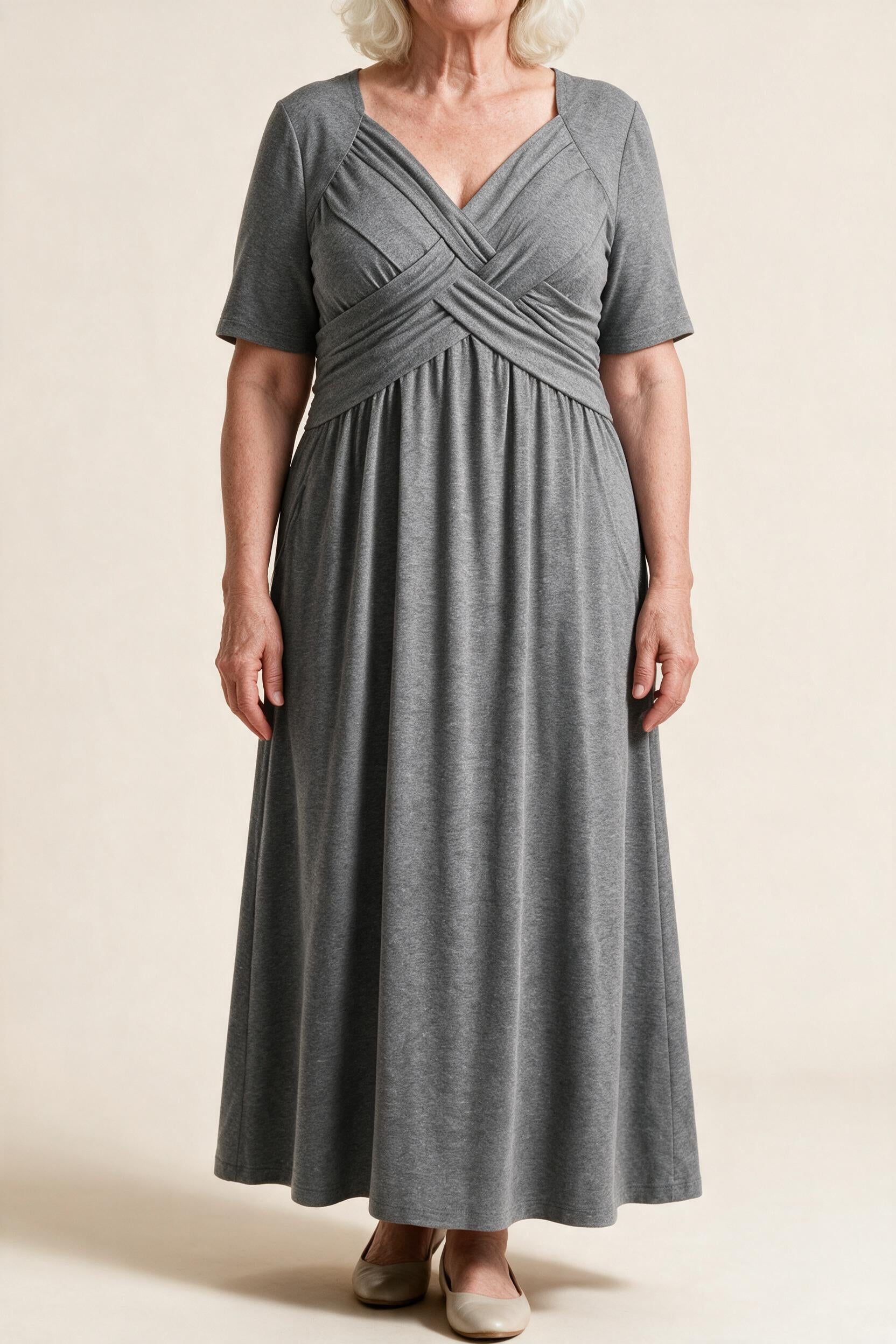 Robe longue Perrine, coloris gris — buste croisé drapé, col en V et taille empire, vue de face