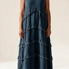 Robe Noémie bleu foncé à volants superposés et col en V