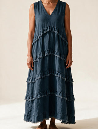 Robe Noémie bleu foncé à volants superposés et col en V