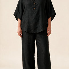 Ensemble Clarisse en lin, coloris noir — tunique à col montant et pantalon large, vue de face