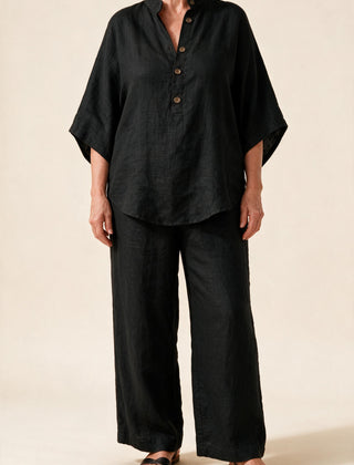 Ensemble Clarisse en lin, coloris noir — tunique à col montant et pantalon large, vue de face